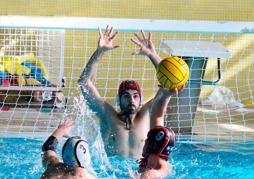 PRIMER PUNTO PARA EL WATERPOLO ALBACETE EN NACIONAL.